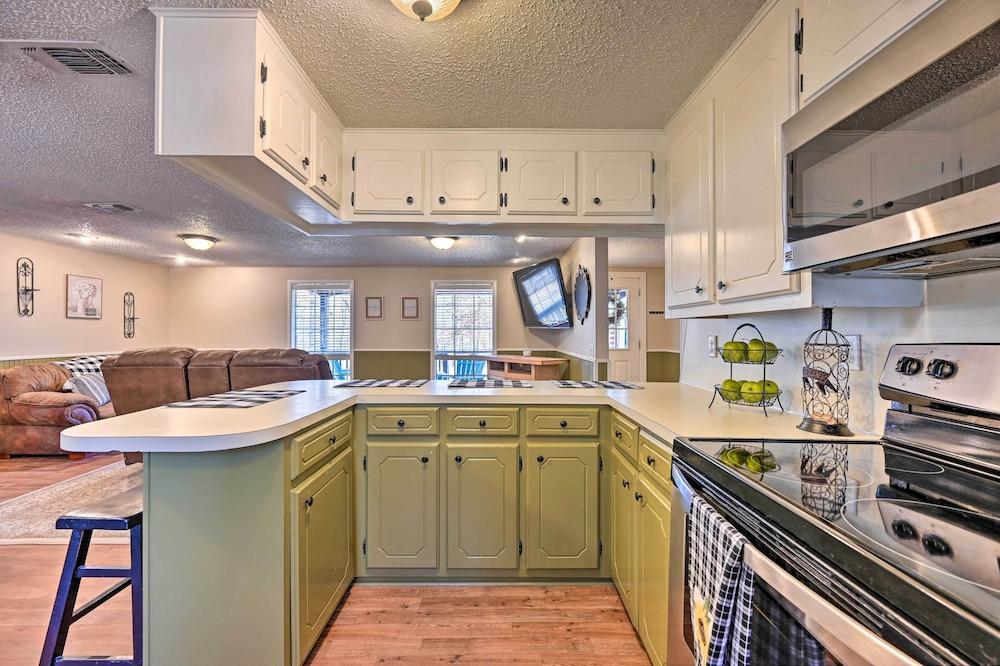 'whispering Oaks' Broken Bow Cottage Near Hiking!