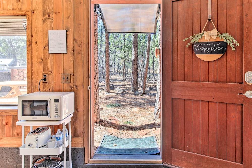 2 Mi to Rainbow Lake: Serene 'hidden Haven' Studio