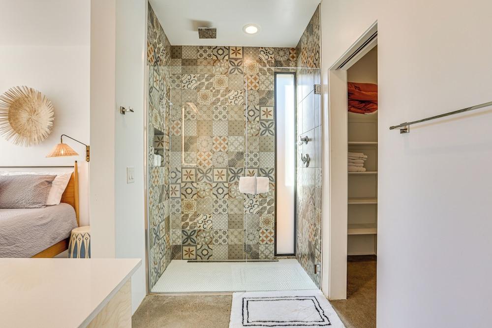 Families Welcome: Phoenix Home w/ Backyard Oasis