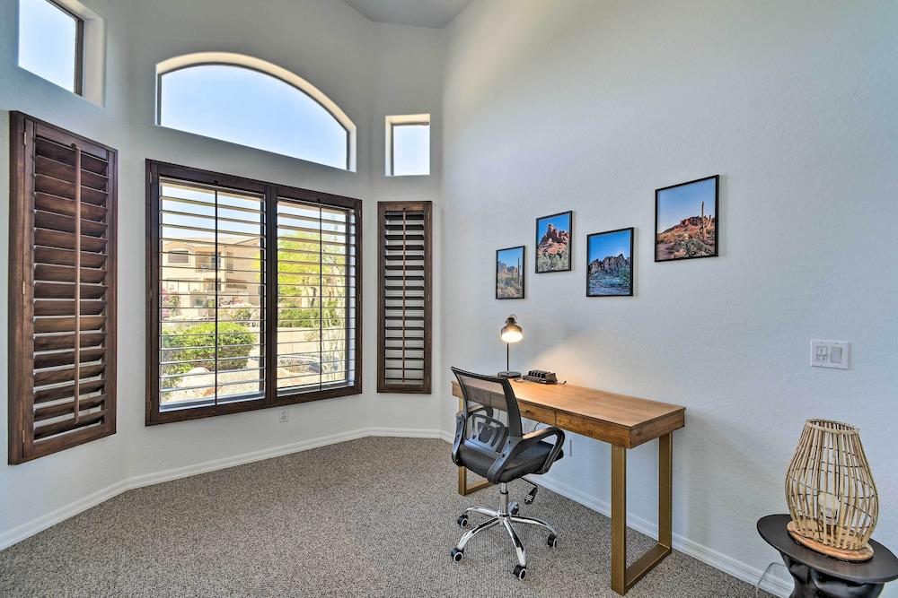 Pool, Spa & Putting Green: Fountain Hills Home!