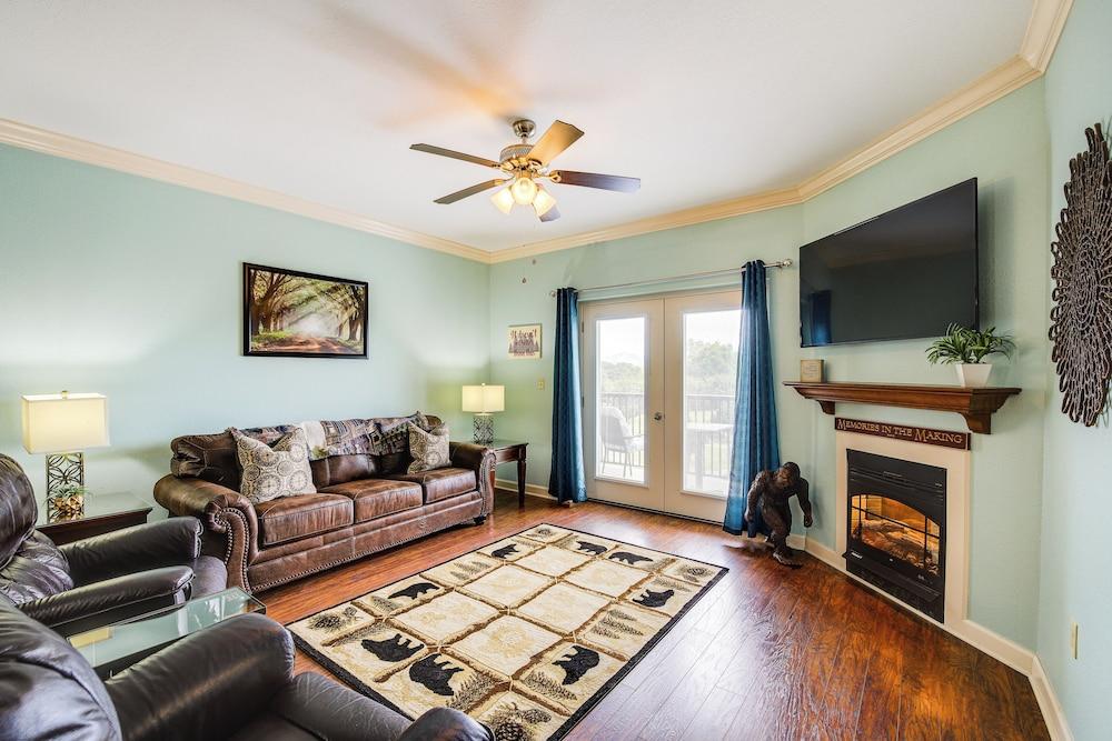 Pigeon Forge Condo w/ Community Amenities!