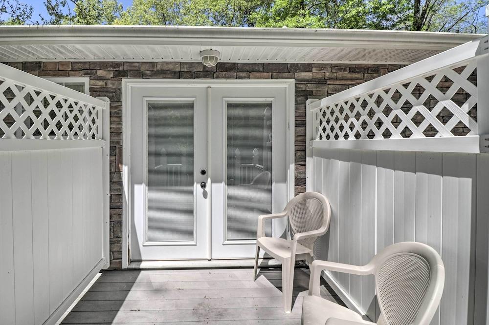 Lakeview Escape w/ Direct White River Access!