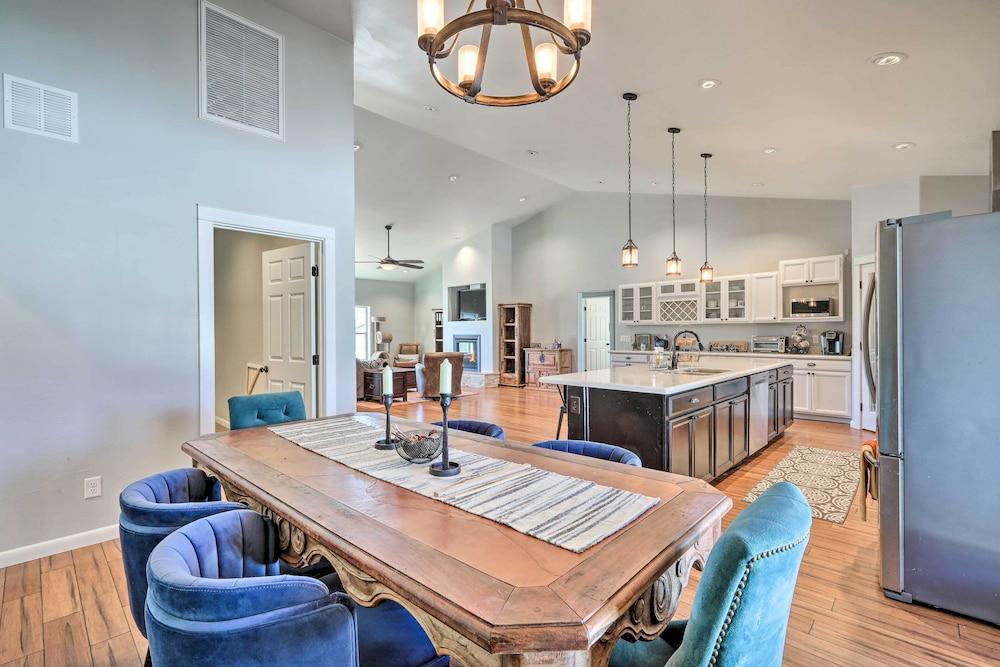 Spacious Williams Home w/ Yard: Near Hiking!