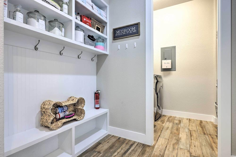 Upscale Austin Area Escape: Families Welcome!