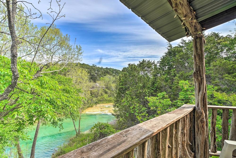 'cedar Falls Cabin 5': 1/2 Mile to Turner Falls