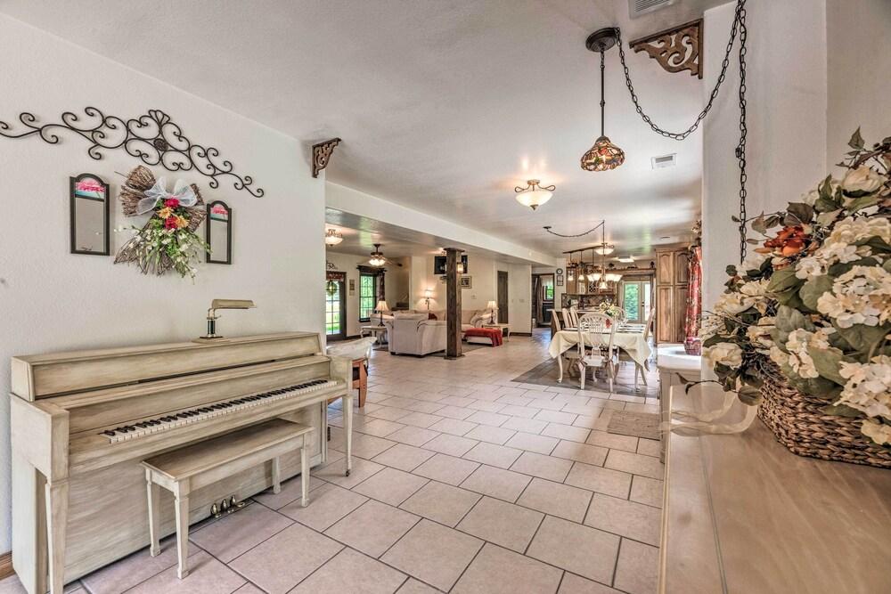 Valley Cloudcroft Hideaway < 8 Mi to Town!