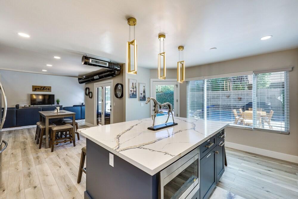 Scottsdale Oasis w/ Pool & Putting Green!