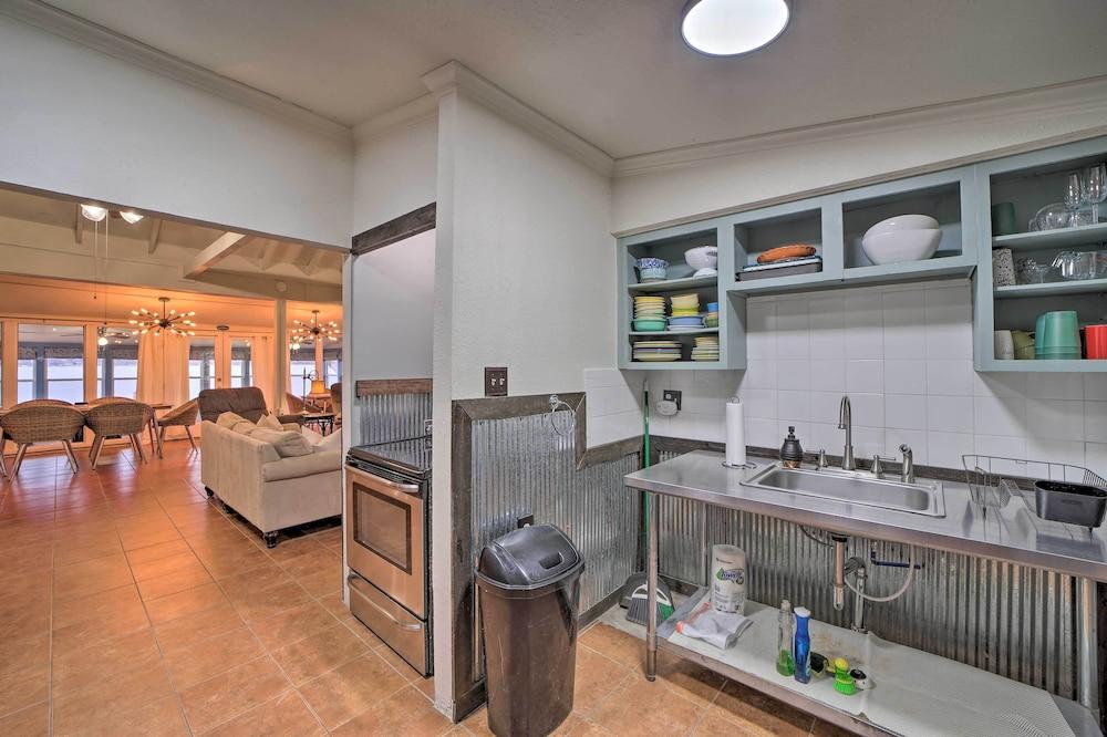 Private Beach: Waterfront Disney Getaway!