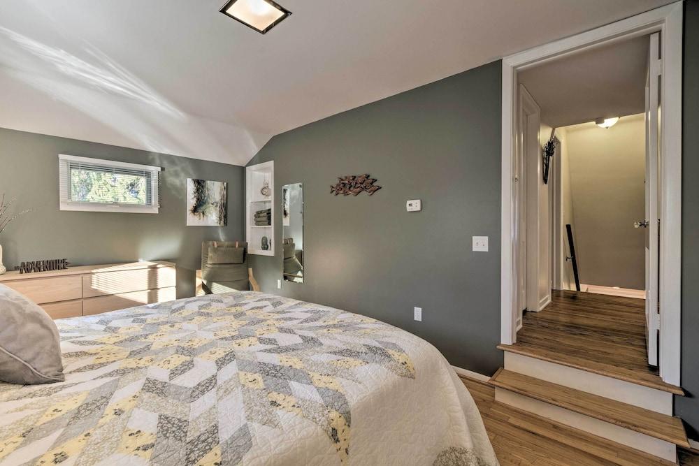 Rochester House w/ Fire Pit, Grill & Patio!