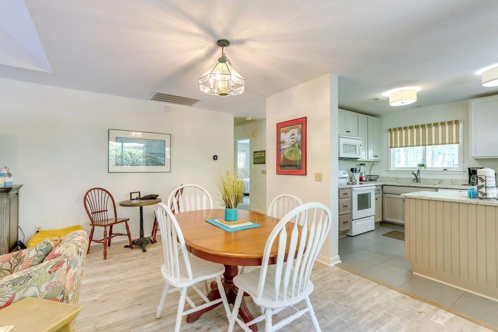 Furnished Patio: Hilton Head Island Resort Cottage