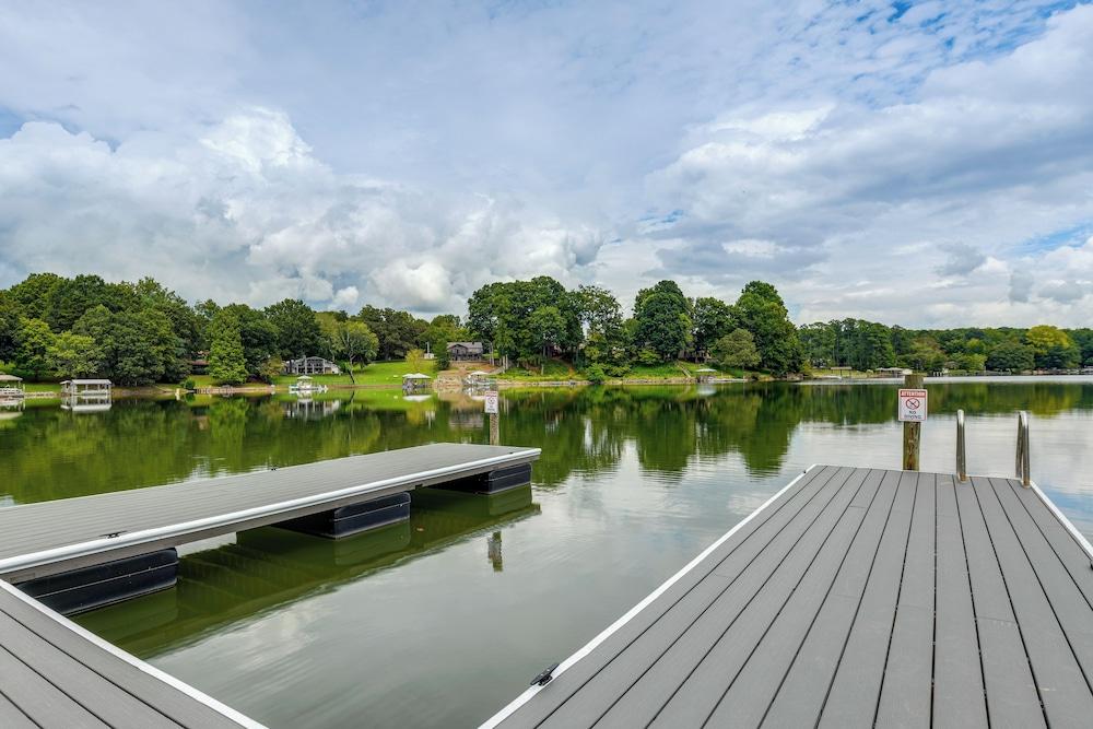 Lakefront Sherrills Ford Haven w/ Boat Dock!