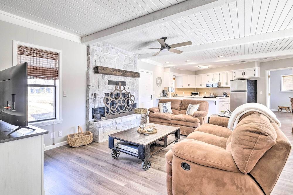 Updated Afton Cottage w/ Dock & Lake Access!