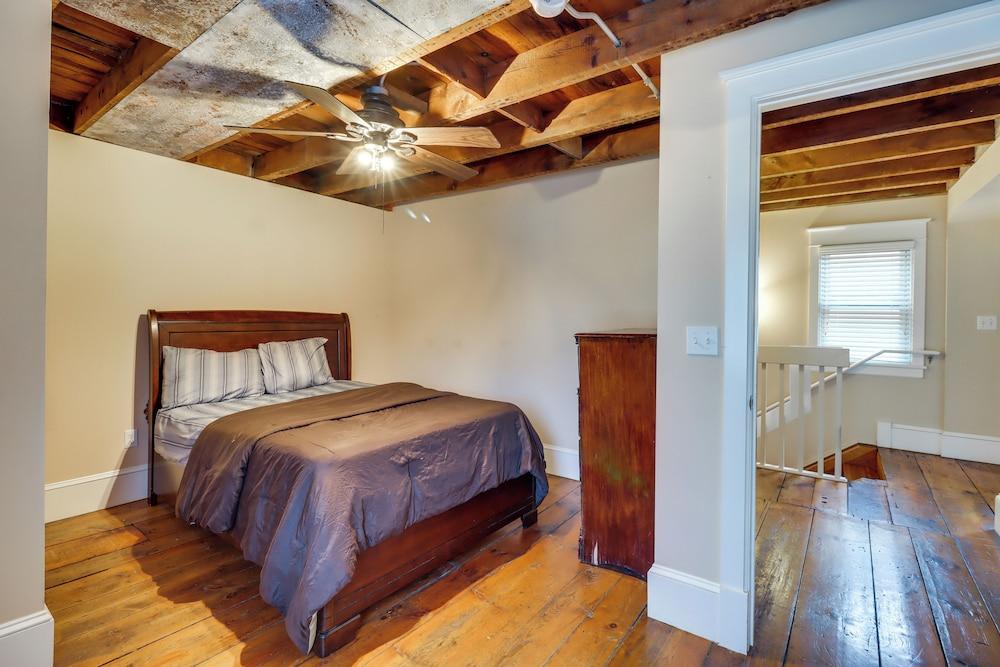 Charming & Historic Home w/ Lehigh River View