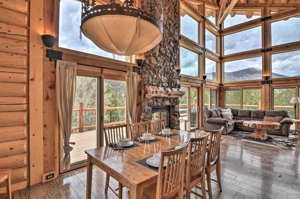 Spacious, Luxe Cabin w/ Mtn Views, Sauna & More!