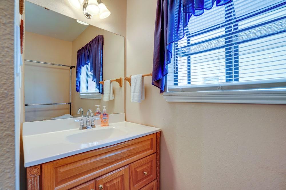 Deck & Gas Grill: Riverfront Mcqueeney Duplex