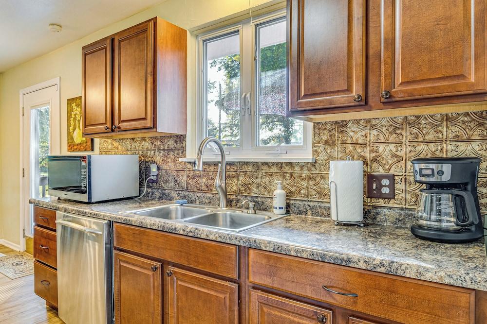 ~ 10 Mi to Dtwn: Indianapolis Home w/ Game Room!