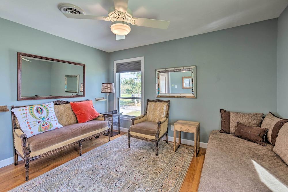 Riverfront New Bern House: Gourmet Kitchen & View!