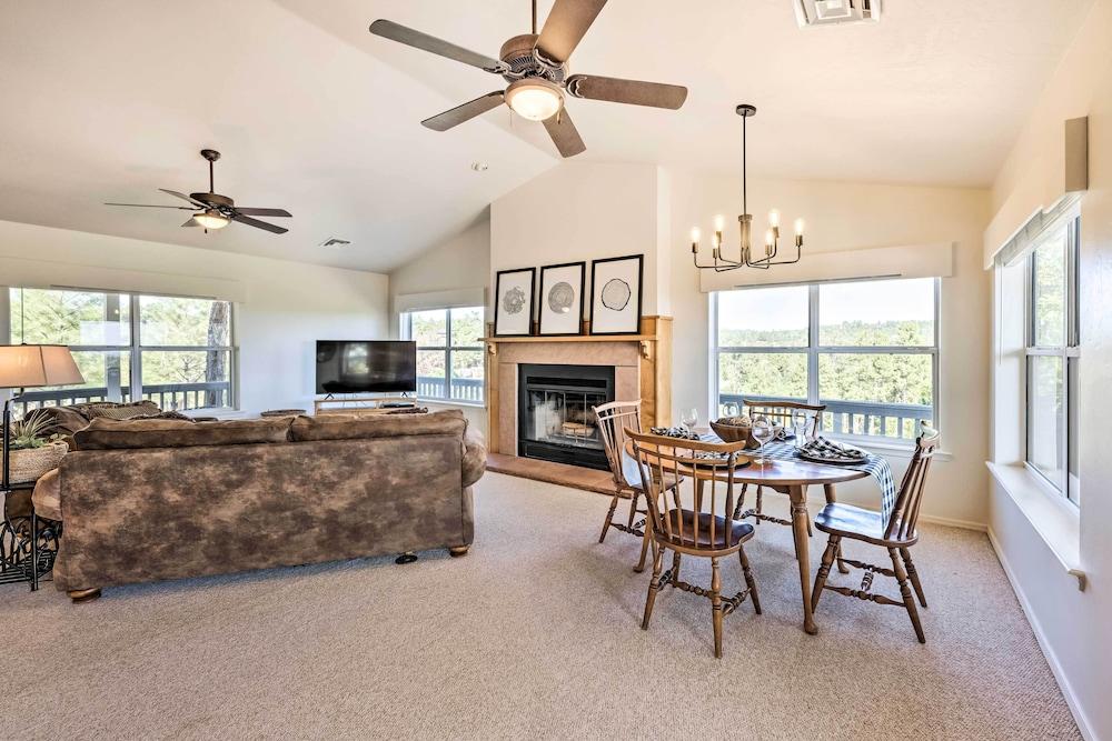 Fireplace, Deck & Grill: Show Low Haven