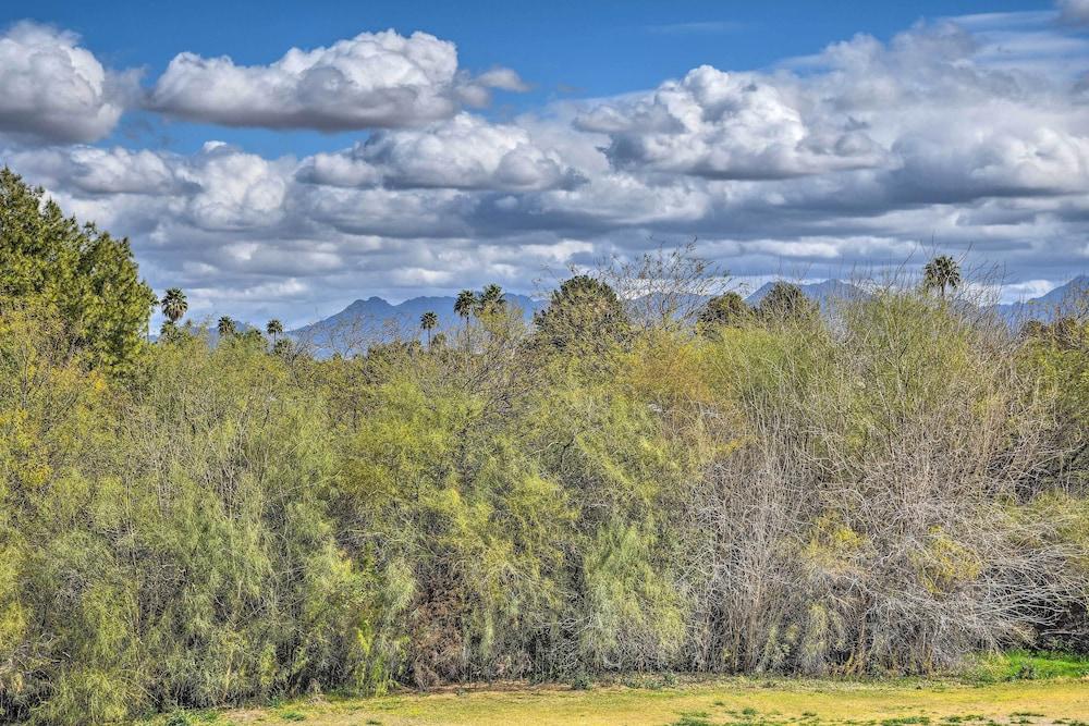 Pool, Hot Tub & Golf Course Views: Scottsdale Home