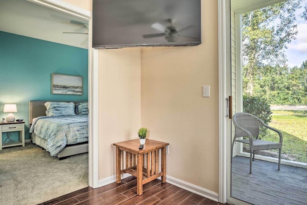 First-floor Myrtle Beach Condo w/ Pool Access!