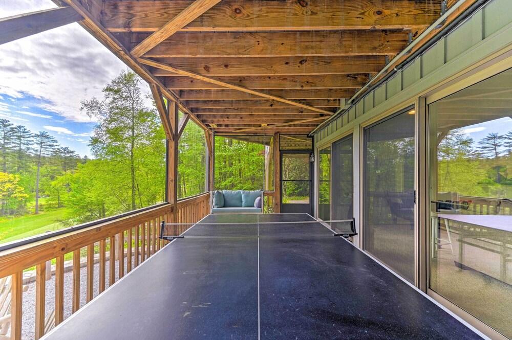 Cashiers Retreat w/ Fireplace & Mtn Views!