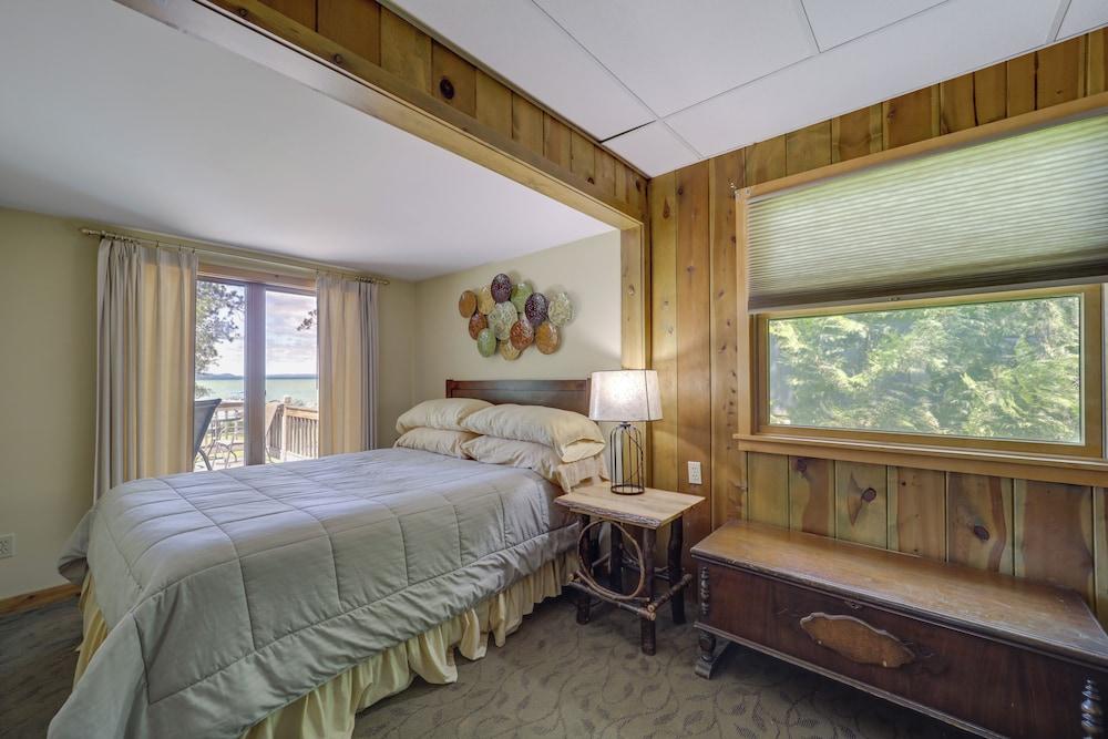 21 Mi to Slopes! Torch Lake Home w/ Private Beach