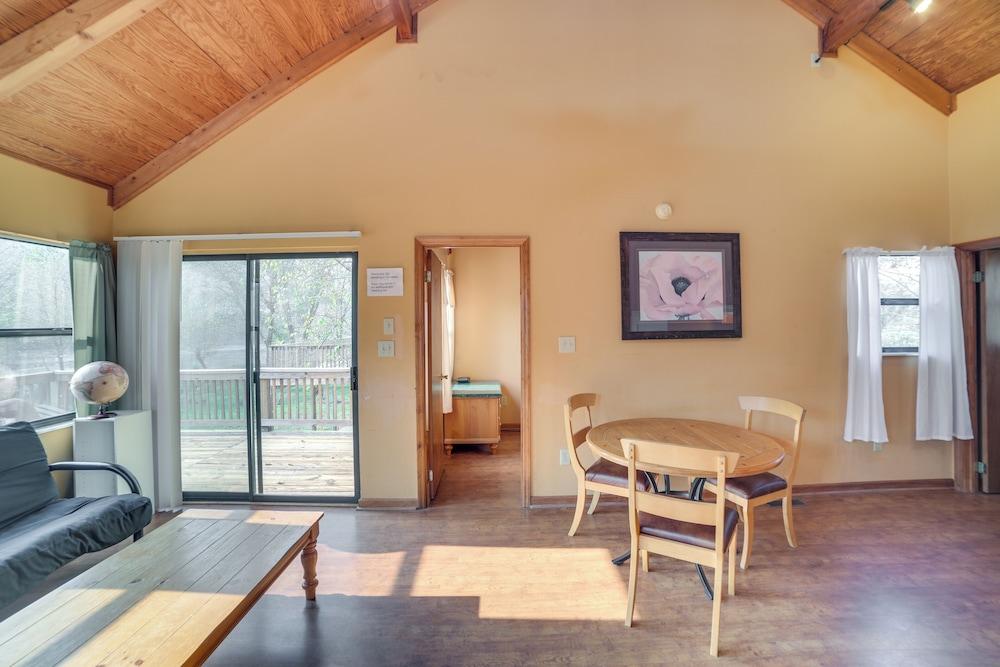 Rustic Reliance Cabin: Fly Fish the Hiwassee River