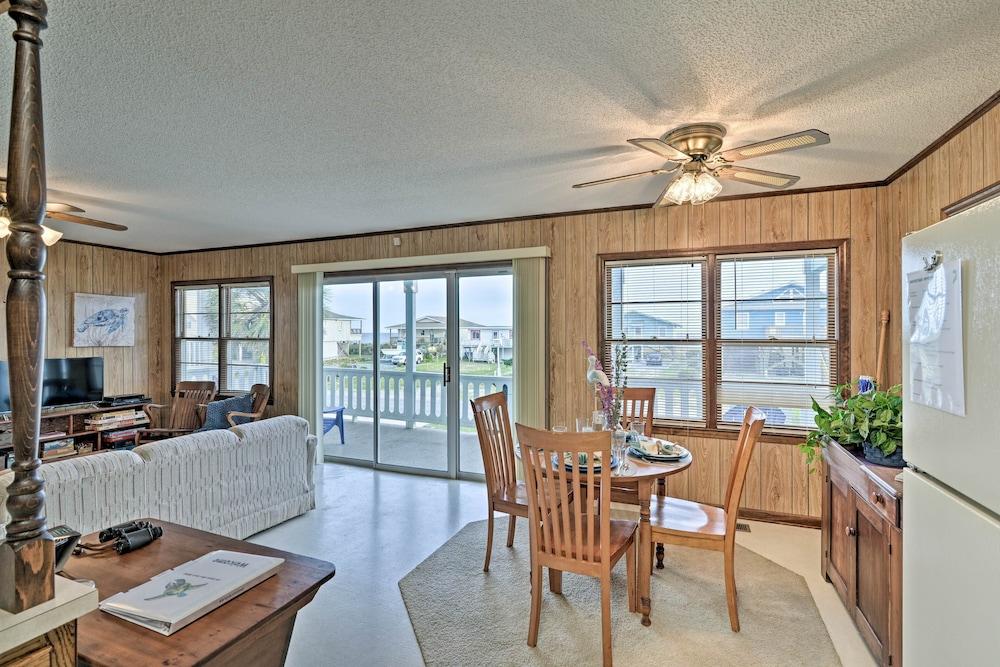 Pet-friendly Second Row House Steps to Beach!