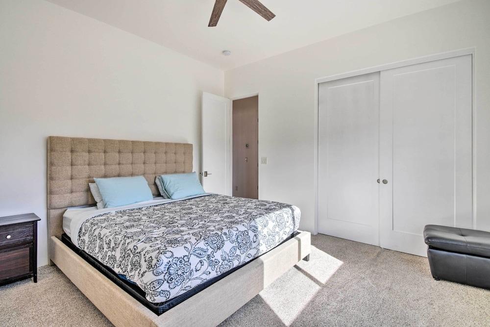 Desert Views, Fire Pit: Serene Phoenix Getaway