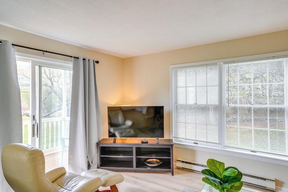 Cozy Catskill Condo - 2 Mi to Windham Mountain Ski