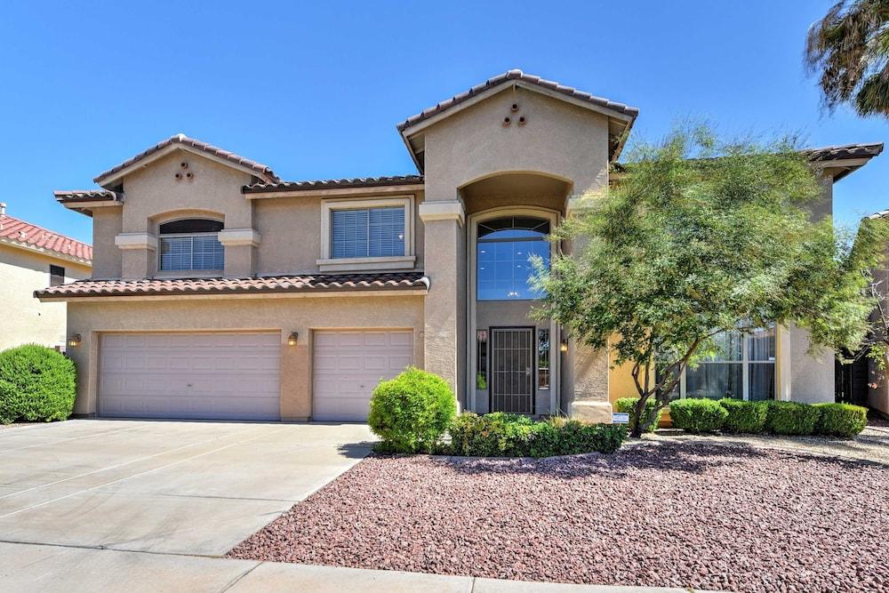 Spacious Litchfield Park Home w/ Yard, Heated Pool