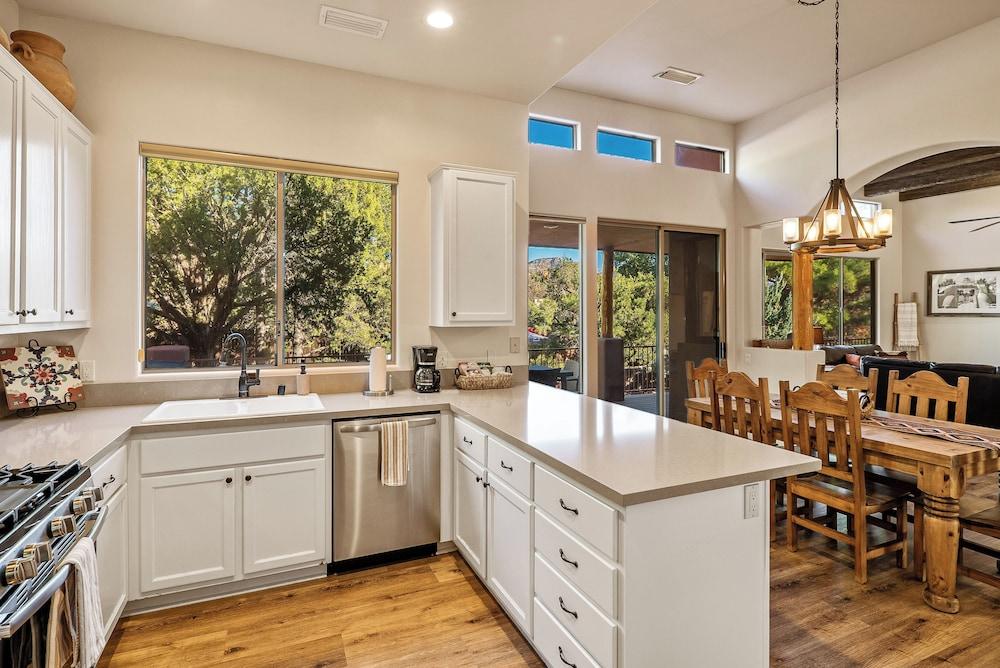 Luxury Sedona Living: Remodeled w/ Red Rock Views!