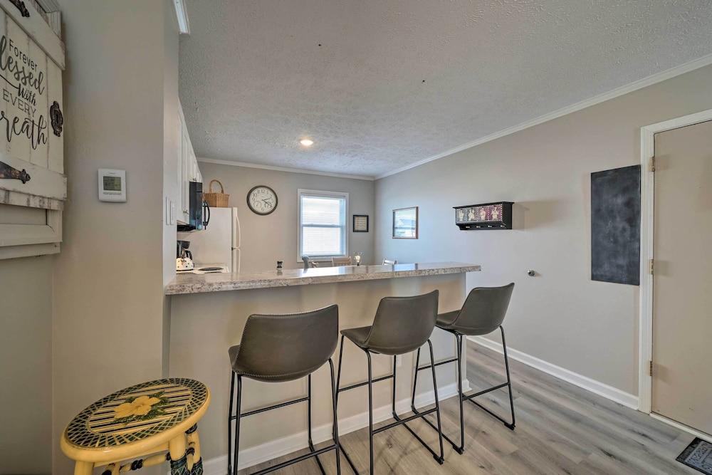 Oceanfront Topsail Beach Retreat - Steps to Shore!