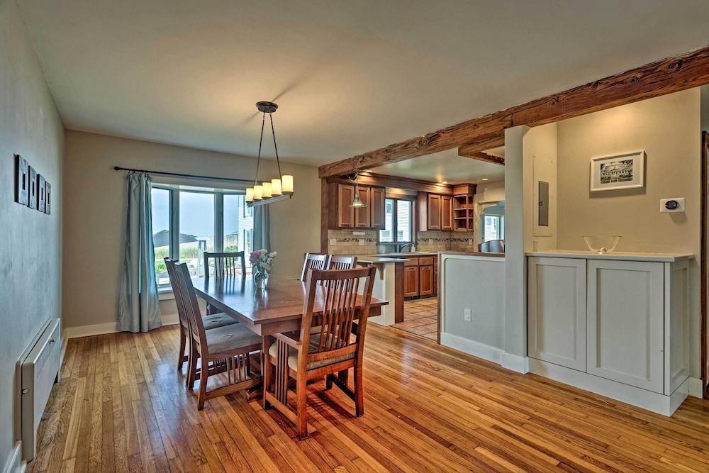 Common Fence Point Cottage w/ Ocean Views!