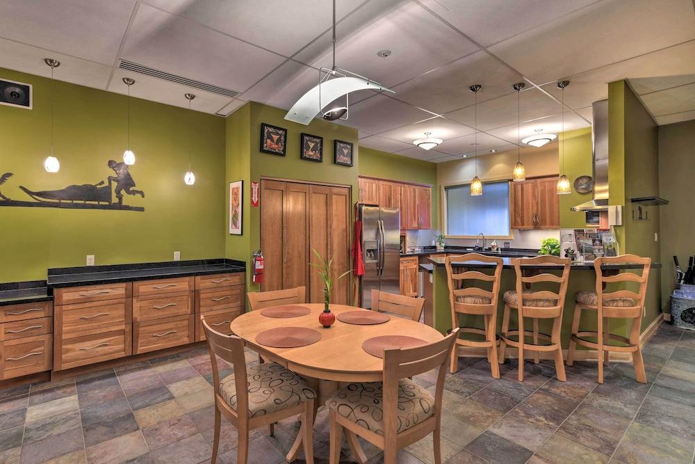 Idyllic Dtwn Anchorage Condo w/ Fireplace!