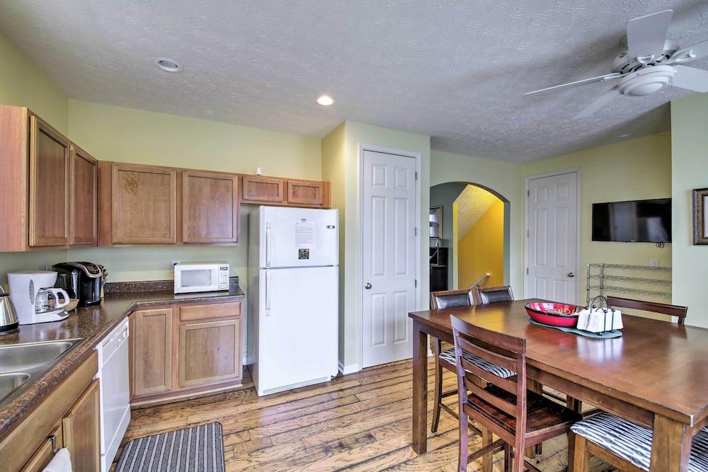 Arts & Design District Condo: Steps to Monon Trail