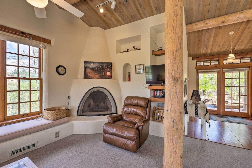 Thumb Butte Views + Near Hiking: Prescott Studio