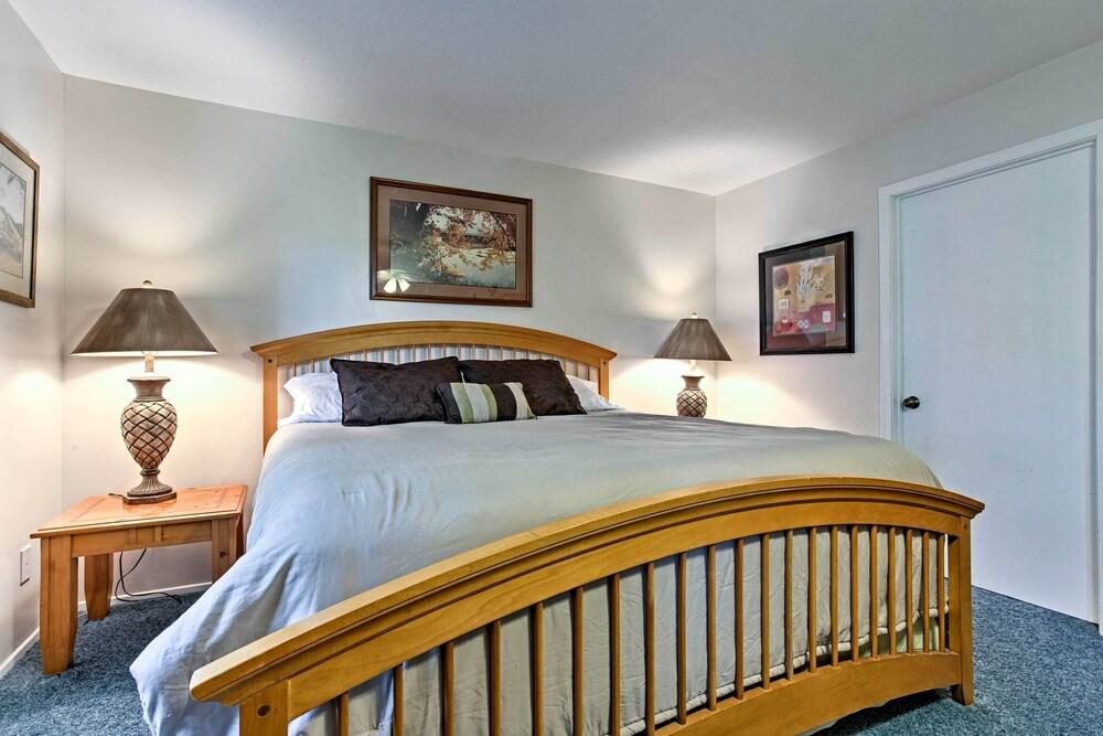 Secluded Mountain Home w/ Stunning Views & Deck!