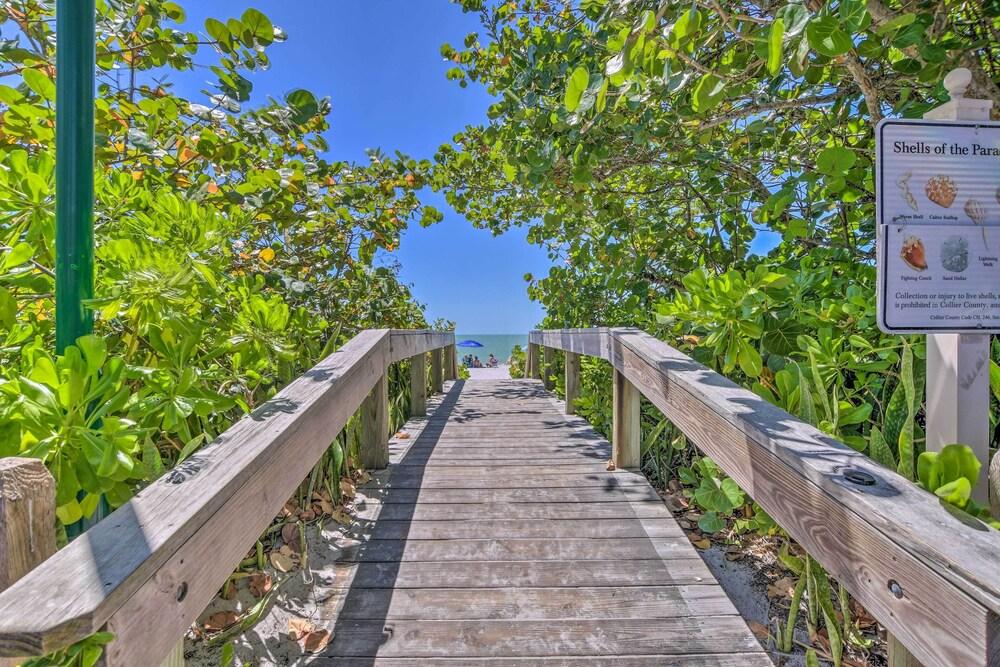 Condo w/ Pool Access: Walk to Shopping & Beach!