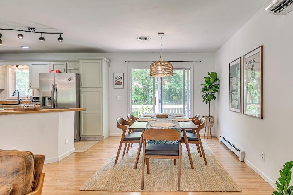 Family-friendly Saugerties Home w/ Hot Tub & Games