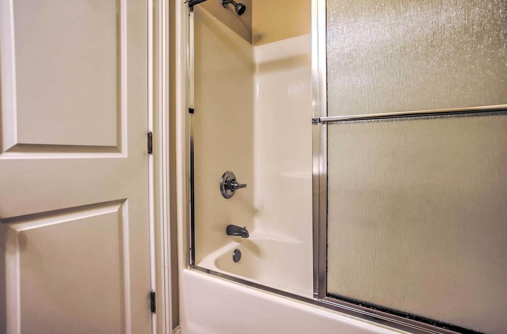 Bermuda Bay Home - Gated Oceanfront Community