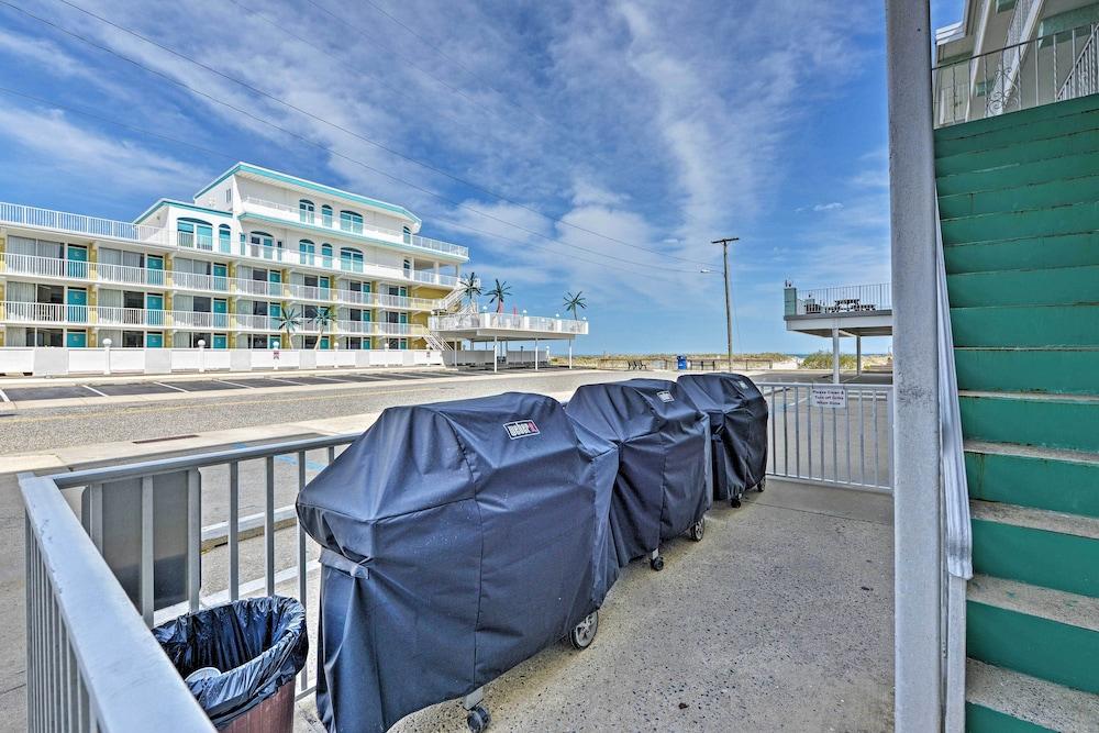 Condo w/ Pool Access on Wildwood Crest Beach!