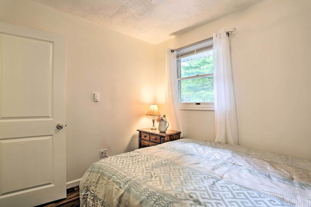 Serene Long Pond Home w/ Game Room & Beach Access!