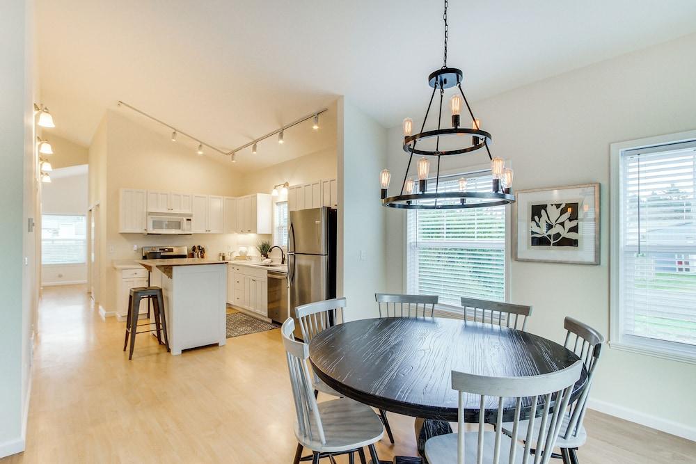 Airy Coastal Escape w/ Deck - Steps to Beach!