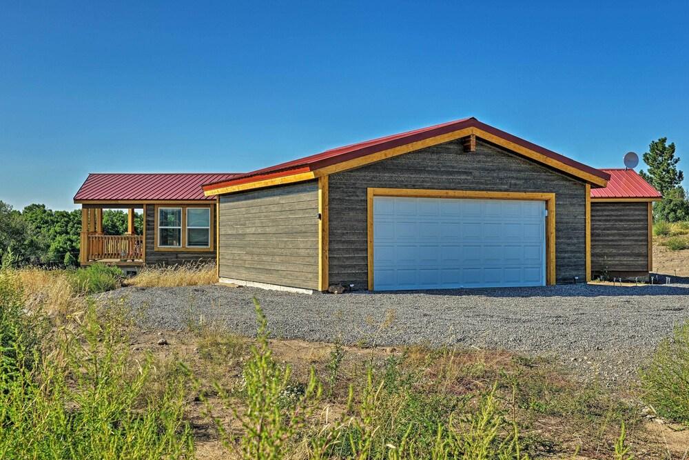 Griffel River Ranch w/ Views - An Anglers Dream!