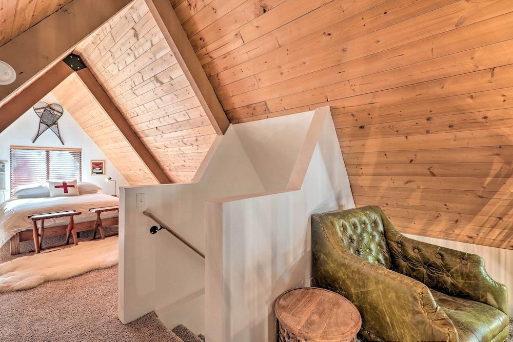 Deck & Forest Views: Munds Park A-frame Cabin