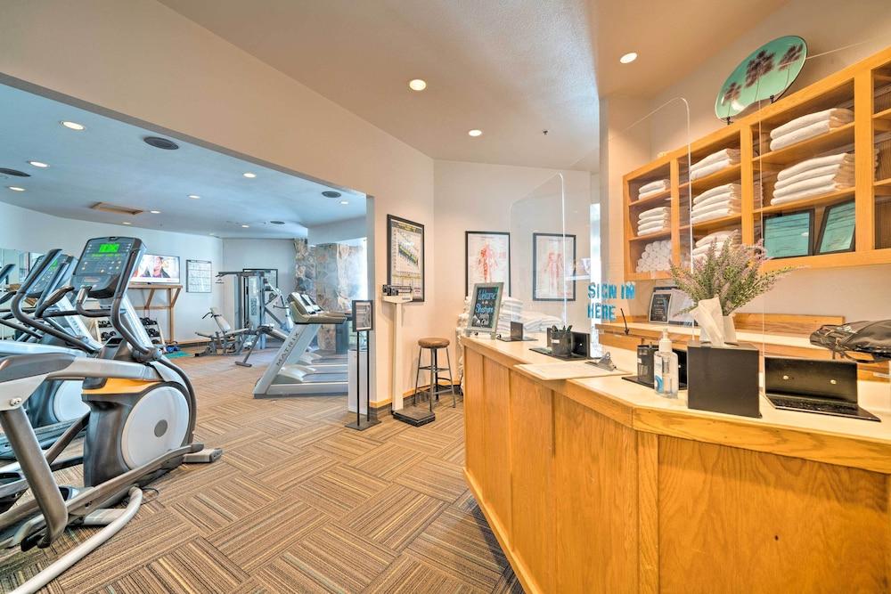 Big Sky Ski-in/ski-out Condo w/ Mountain Views!