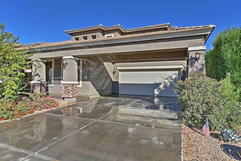 Arizona Retreat w/ Heated Pool, Fire Pit & Grill!