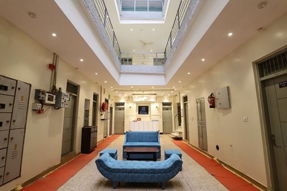 Hotel Amrit Near Old Delhi Railway Station