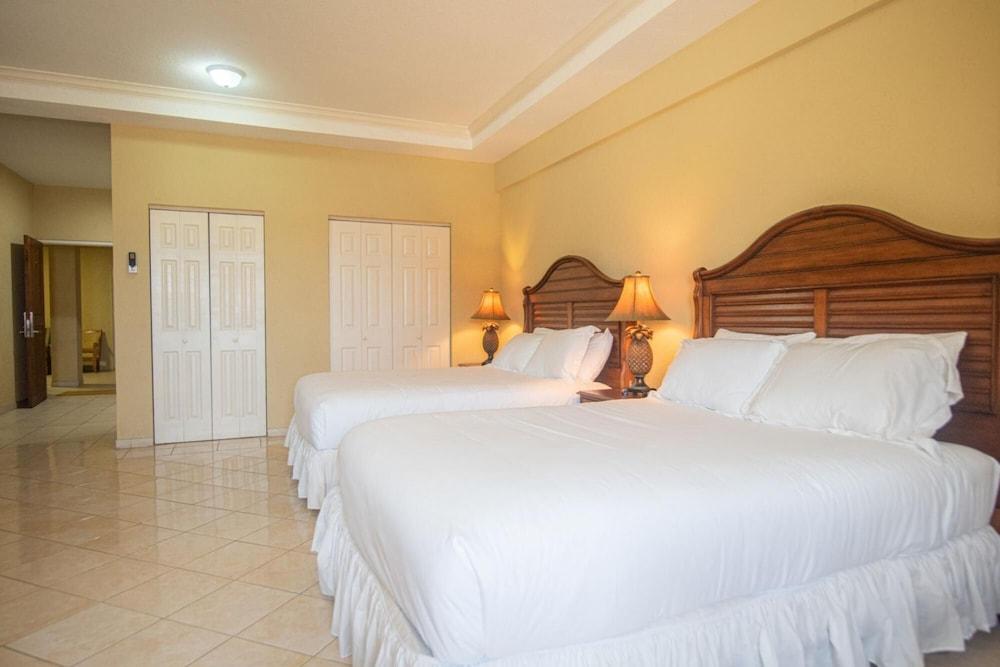 NEW Bay Harbor Studio 201 4 Persons